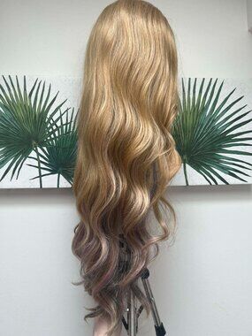 Sis Beyond Lace Front Wig Heri in Oil Blonde Mermaid Hair 30"